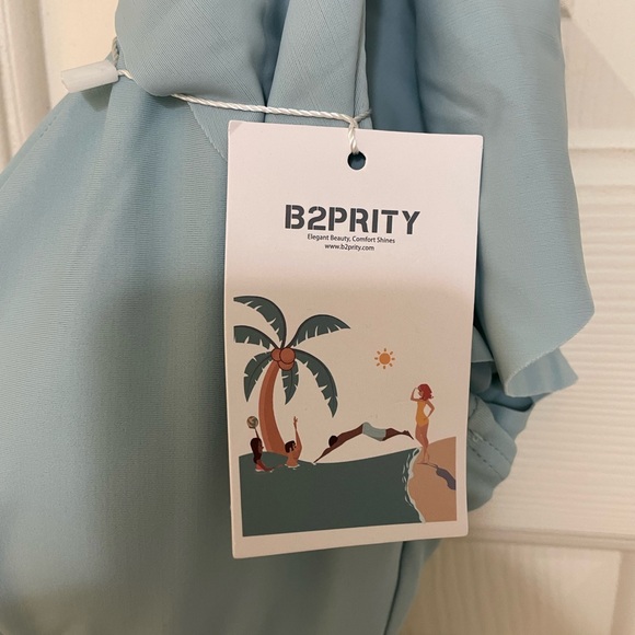 B2prity One Piece Cut Out Swimsuit Women’s US Size L Ruffle Tie Back Sexy NWT - Picture 4 of 7